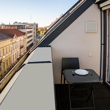 Dream Apartman 1 With Free Parking Győr Buitenkant foto