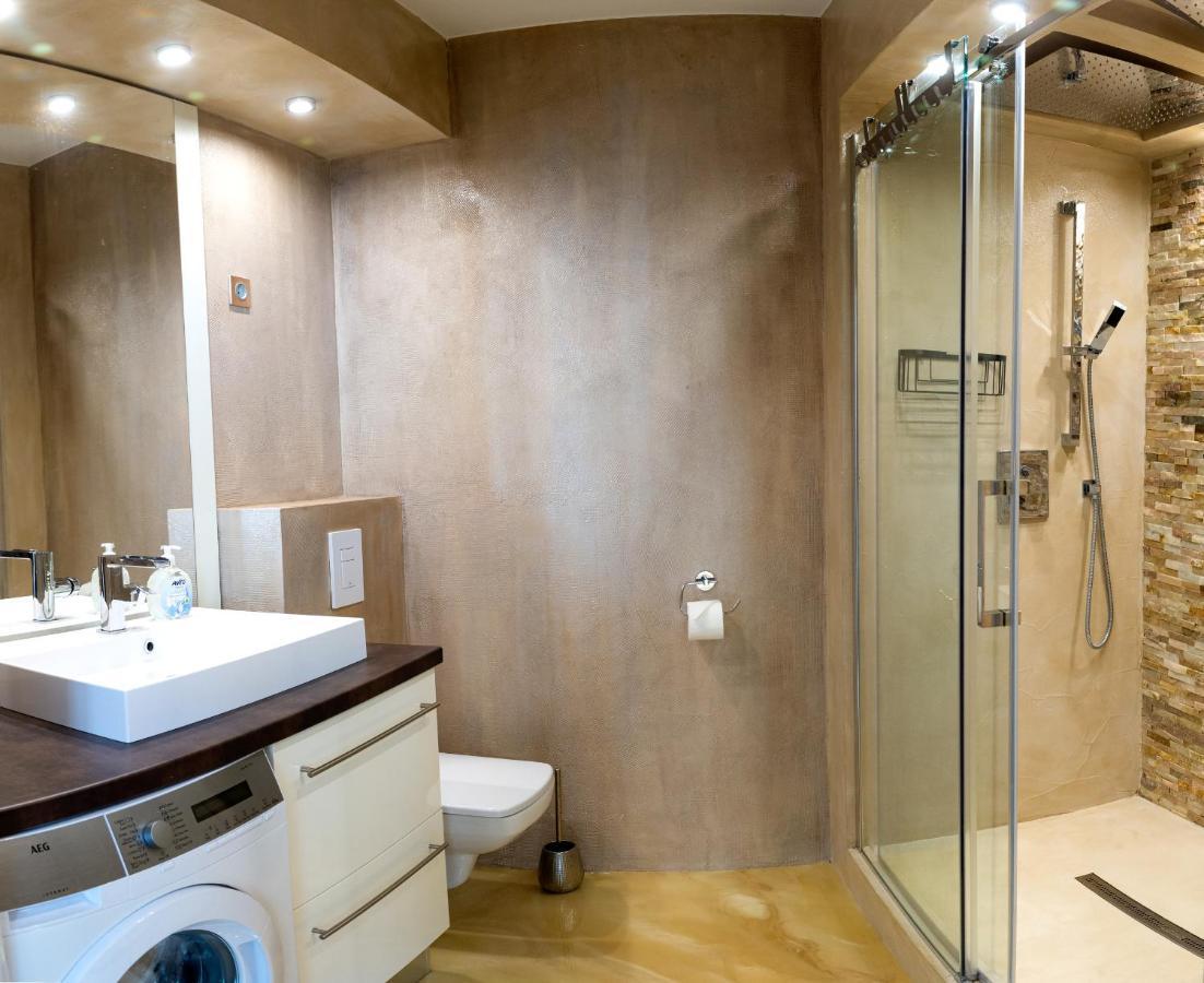 Dream Apartman 1 With Free Parking Győr Buitenkant foto