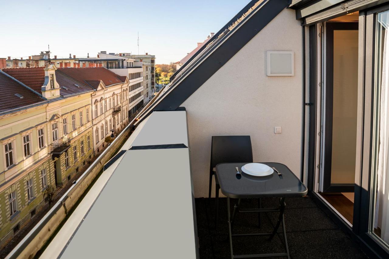 Dream Apartman 1 With Free Parking Győr Buitenkant foto