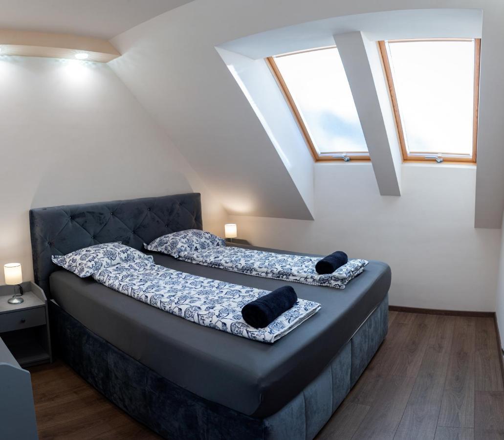 Dream Apartman 1 With Free Parking Győr Buitenkant foto