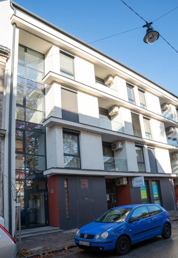 Dream Apartman 1 With Free Parking Győr Buitenkant foto